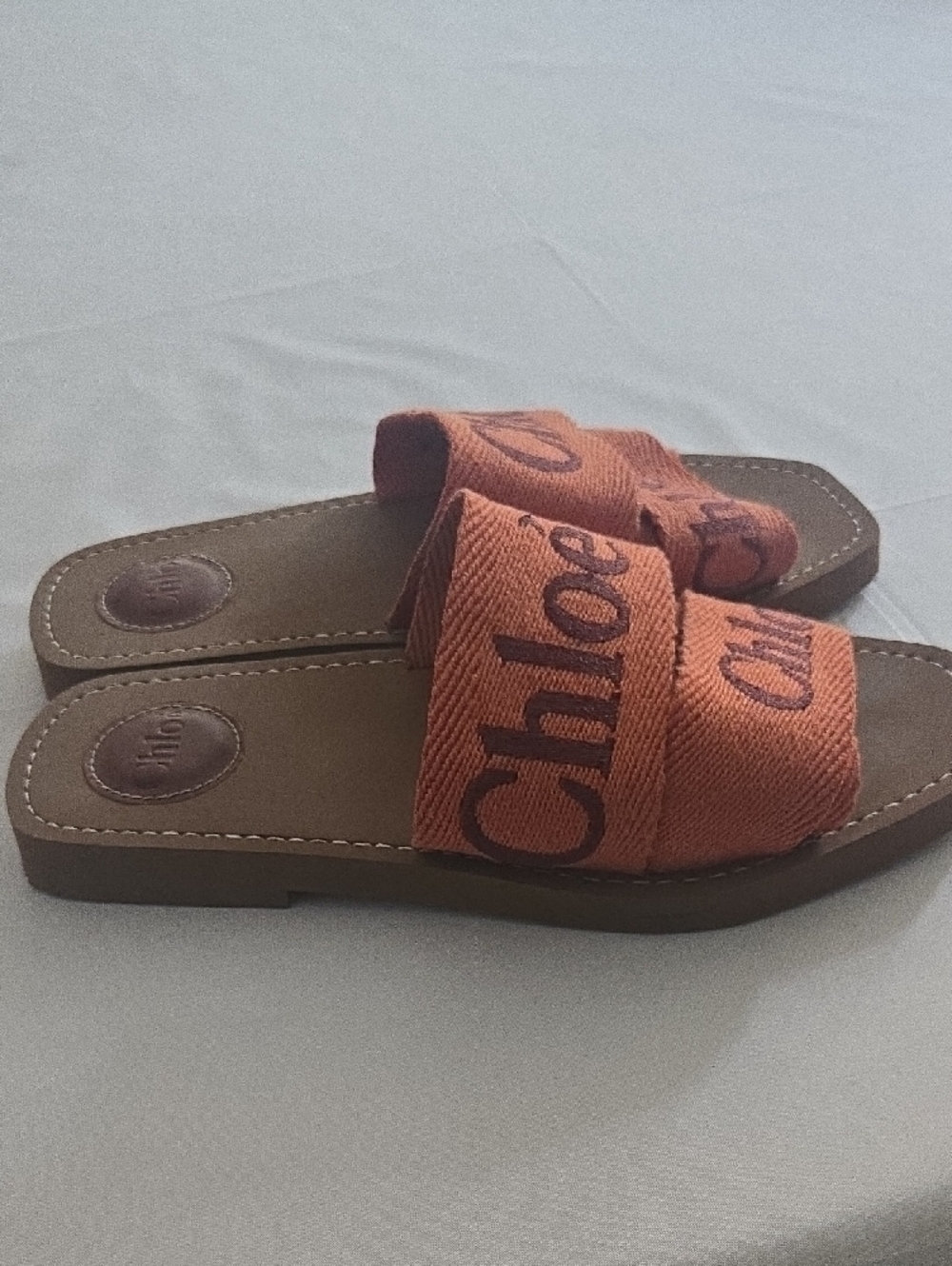Chloè Orange Logo Slide Sandals - Picture 6 of 6